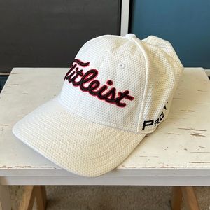 Titleist Golf Hat Men Size S/M
